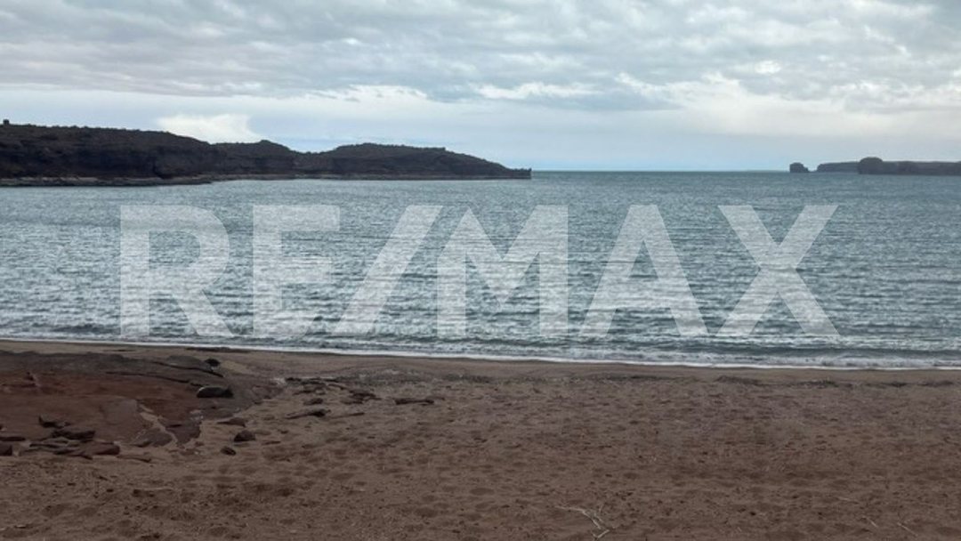 TERRENO EN VENTA CON COSTA DE PLAYA EL CHOCON