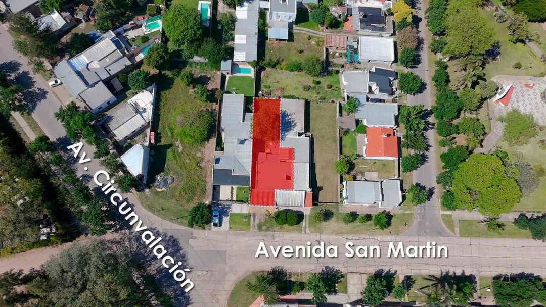 Casa en venta en Avellaneda a refaccionar