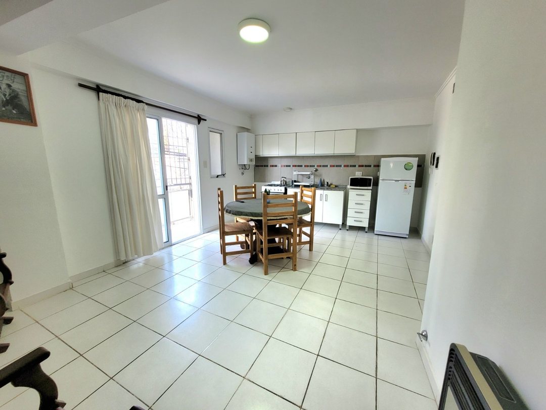 DPTO 2 DORMITORIOS AMOBLADO COMPLETO - BARRIO SUR