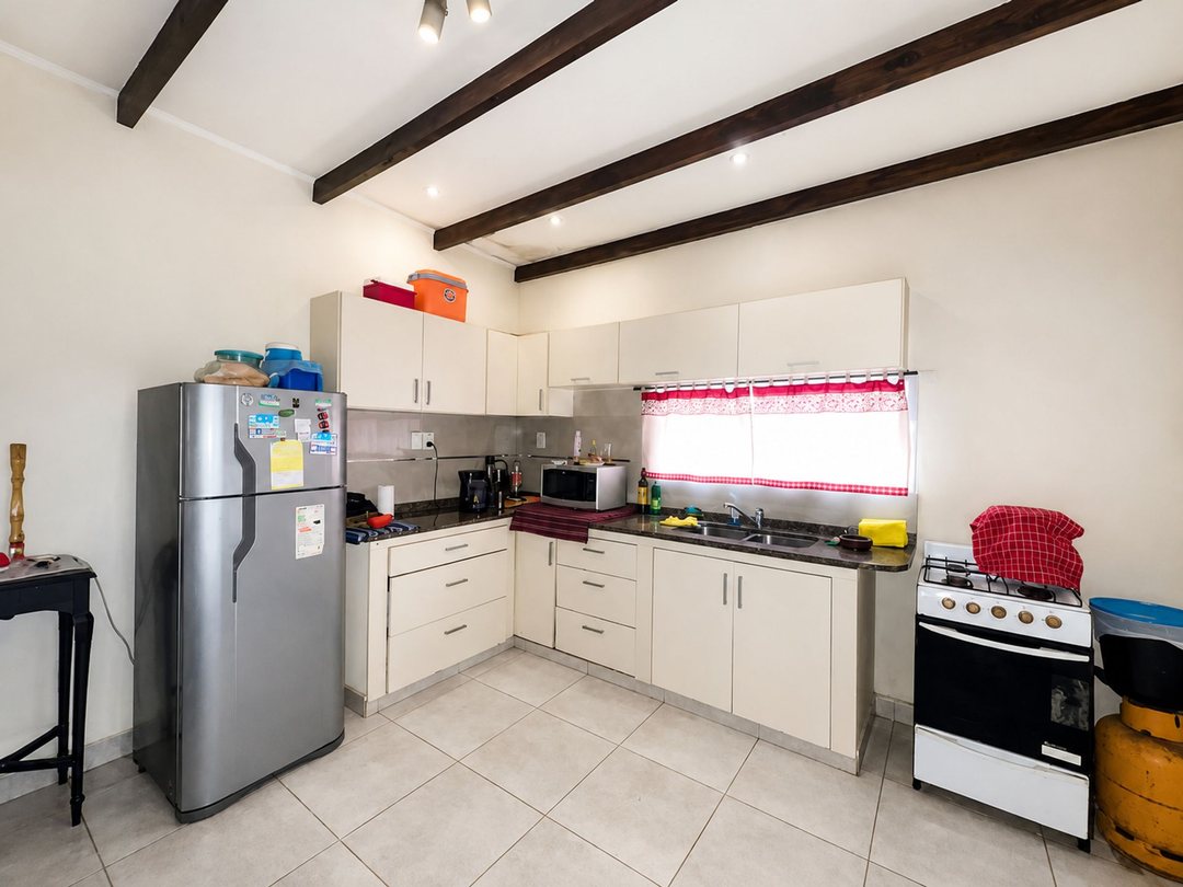 Casa a la venta - Lanceros del Sauce