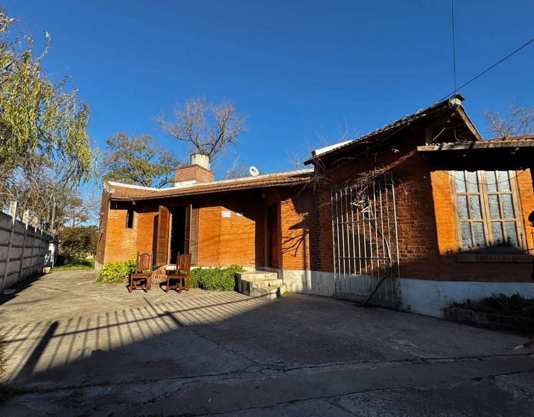 CASA EN VENTA EN PERGAMINO