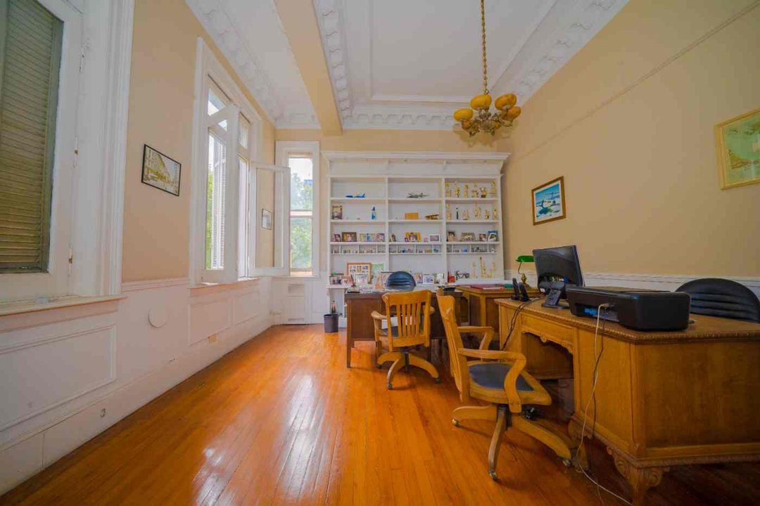 VENTA 5 AMB S/PISO EDIFICIO HISTORICO AV DE MAYO