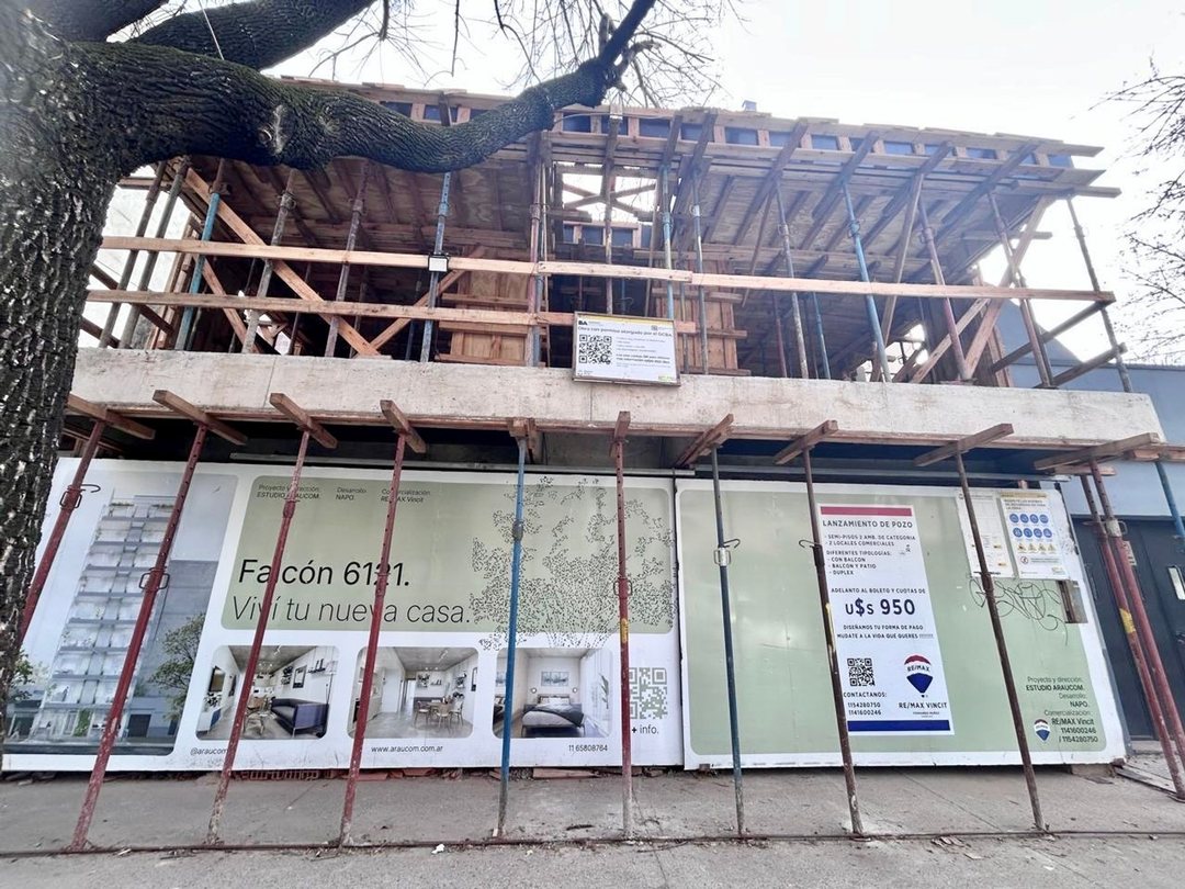 VENTA Depto 2 amb-DUPLEX-a mts Plza Los Andes