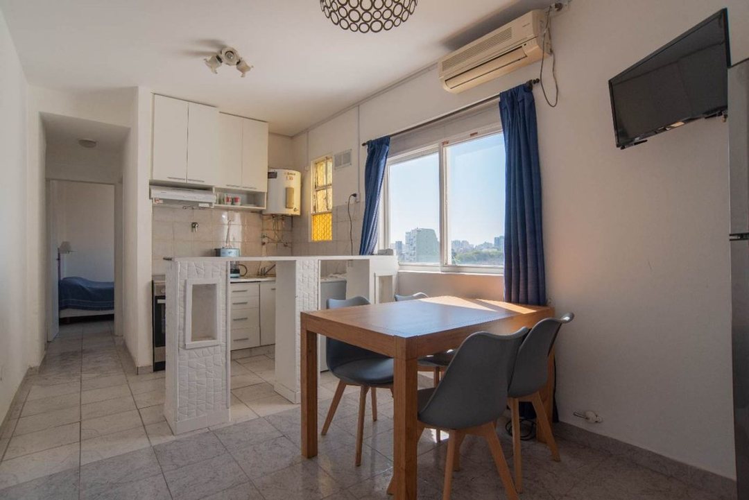 Venta 2 Ambientes Renovado en Parque Patricios