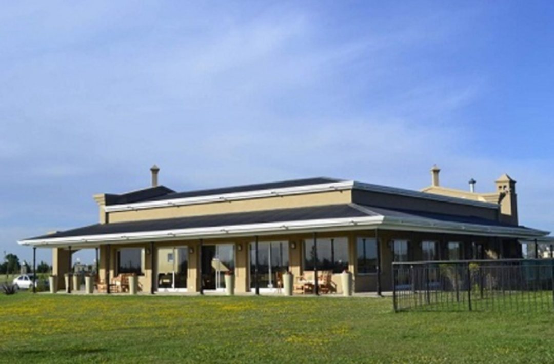 EXCLUSIVO LOTE AL LAGO EN LAGOS DE SAN ELISEO