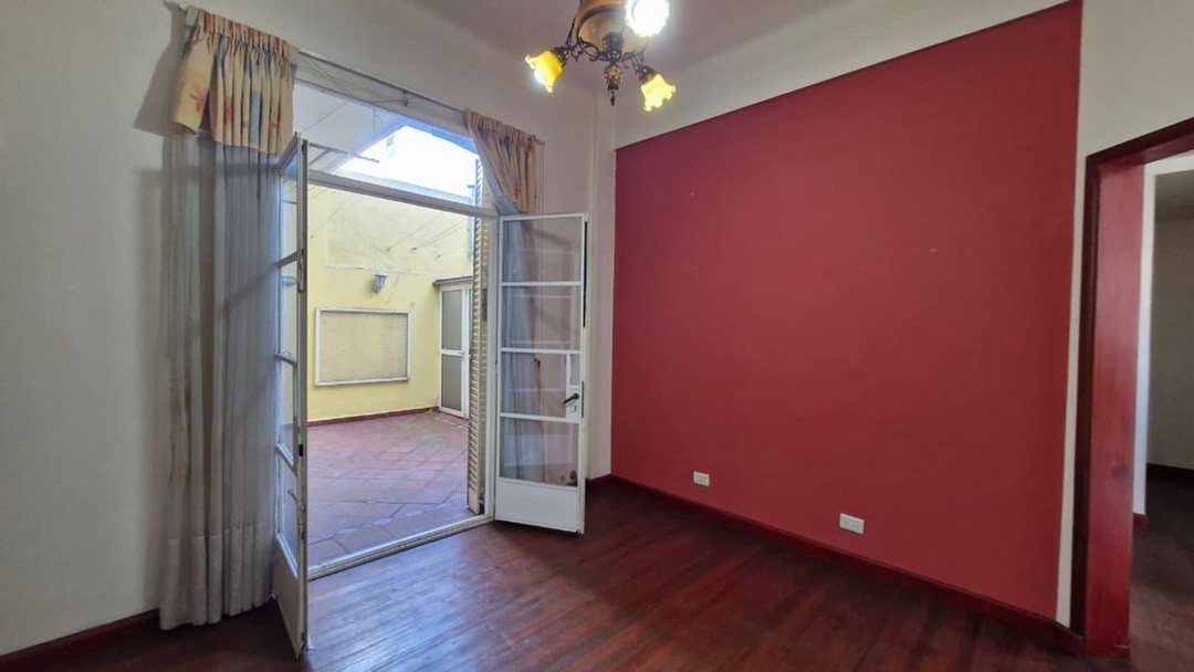 CABALLITO PH DEPARTAMENTO VENTA 3 AMBIENTES  PATIO