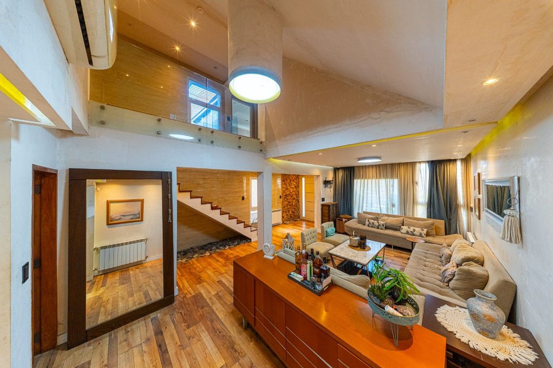 CASA EN VENTA 4 DORMITORIOS PREMMIUM ZONA SUR