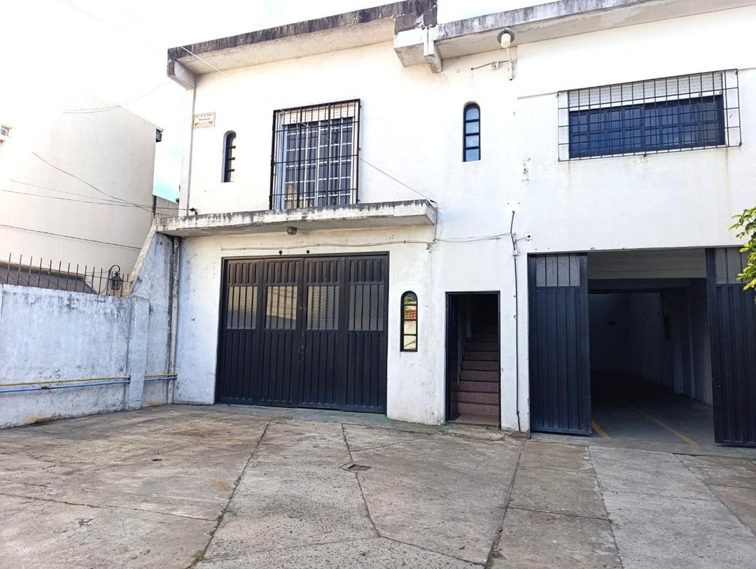 Galpón en Venta en Morón
