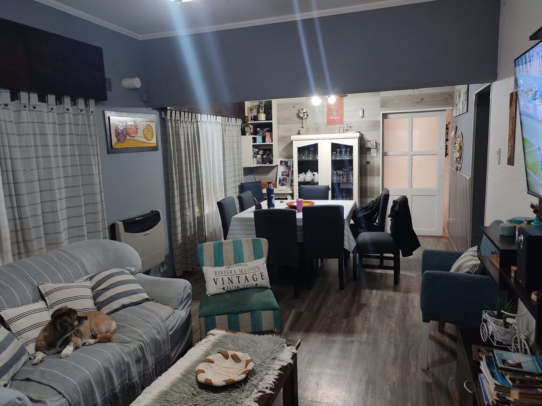 VENTA/PERMUTA CASA EN  BERAZATEGUI