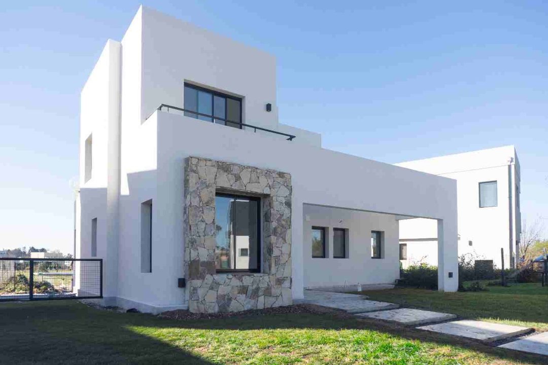 Casas en venta en Barrio Privado en Pilar