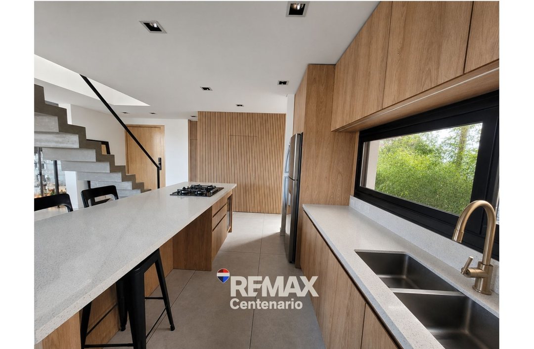 Casa Premium en La Martona con Piscina y Suite