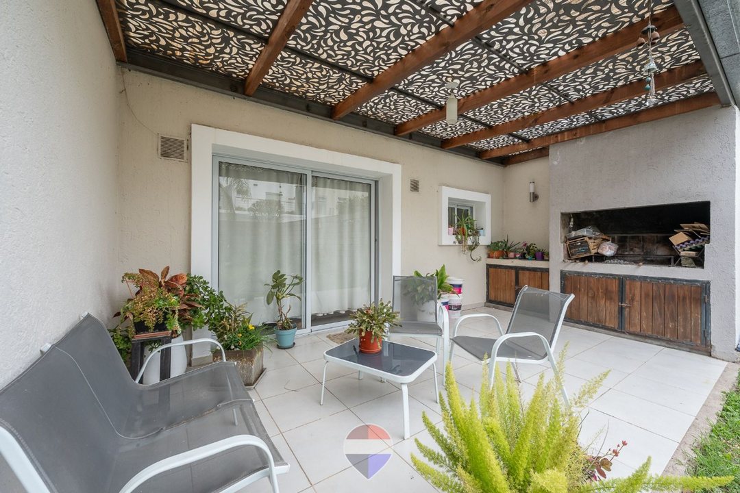 VENTA DUPLEX EN CHACRA DEL NORTE, 3 DOR C/COCHERA