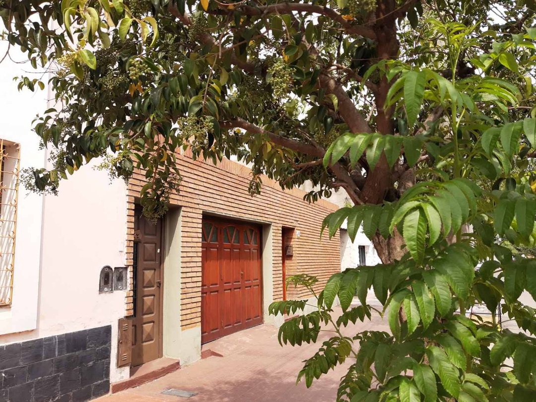 VENTA CASA DOS DORMITORIOS COCHERA PROVIDENCIA