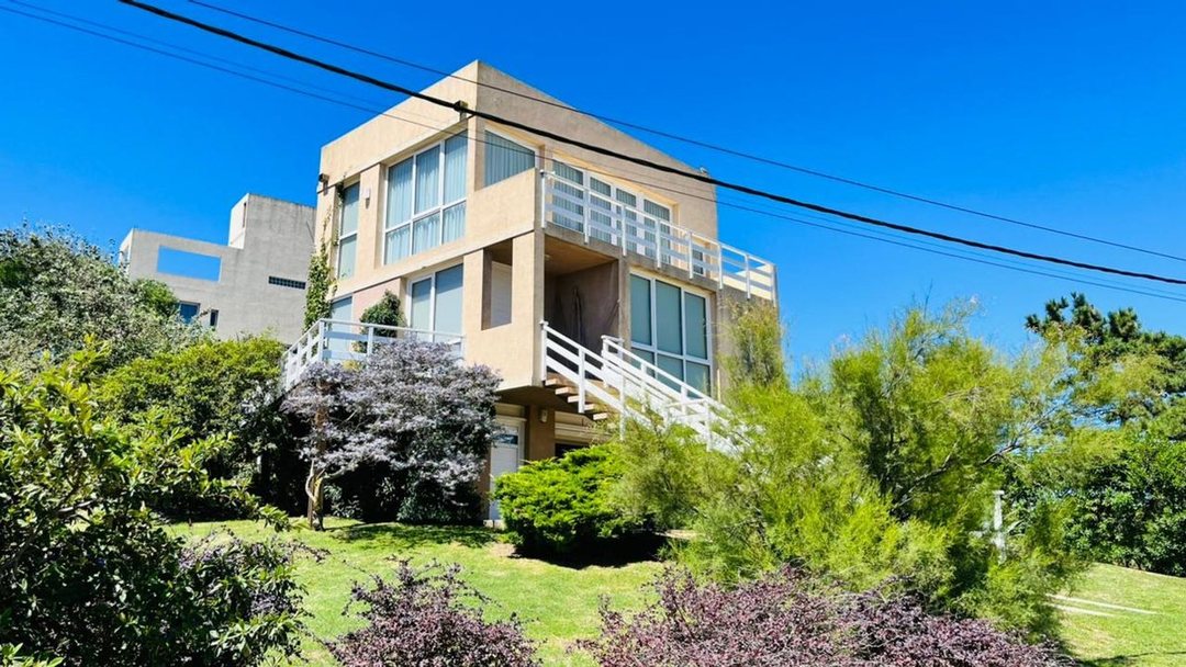 VENTA CASA VILLA GESELL SUR CERCA DEL MAR