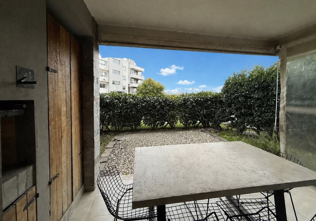 VENTA 2 AMBIENTES CON PATIO CON JARDIN EN LAGOON