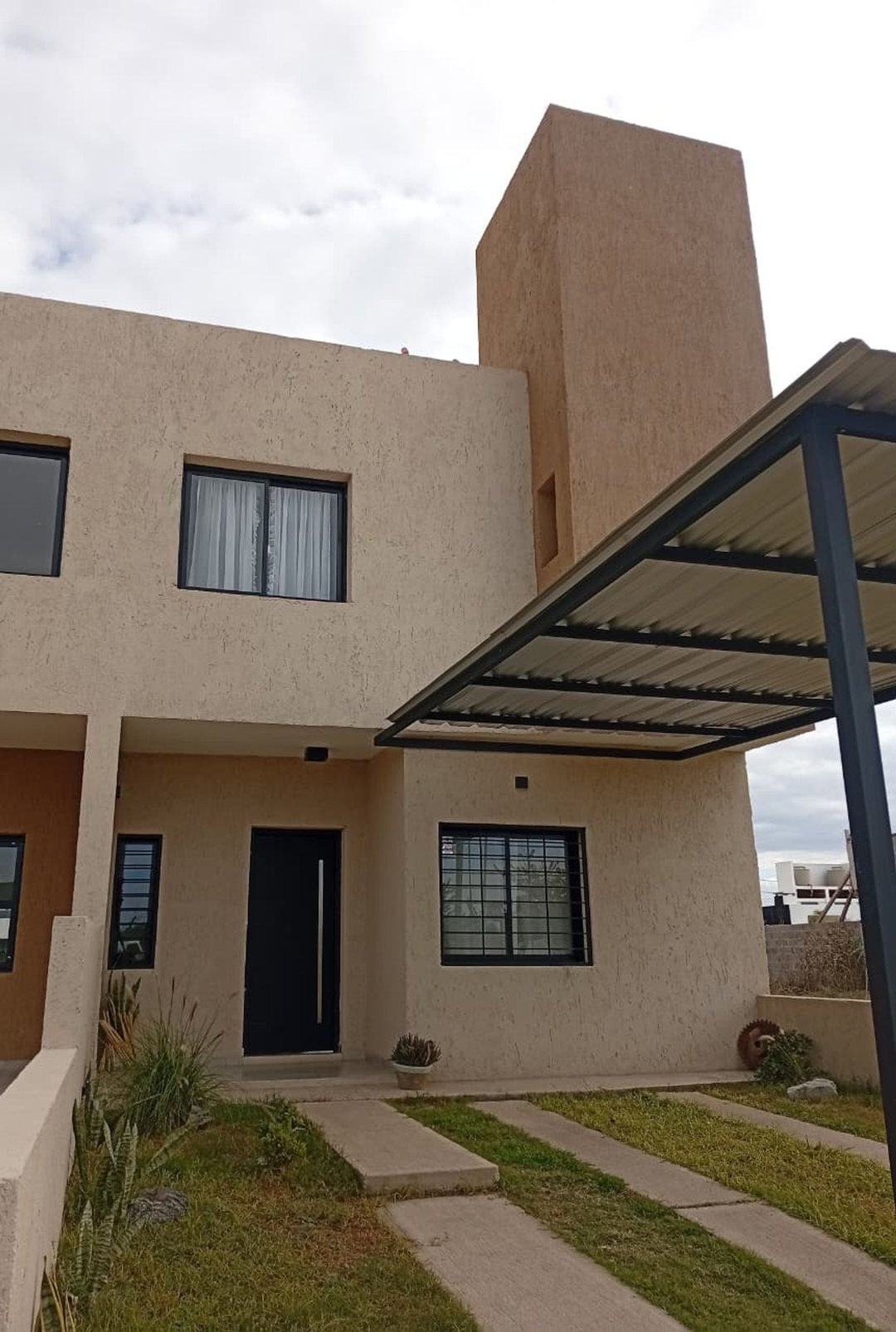 VENTA DUPLEX 2 DORM. BARRIO NORTE 1