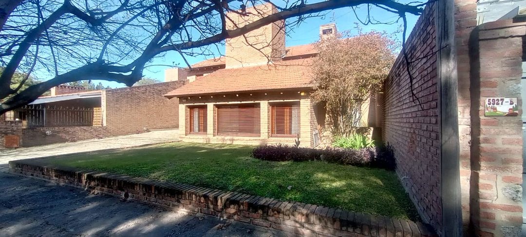 VENTA CASA 4 DORMITORIOS EN VILLA BELGRANO