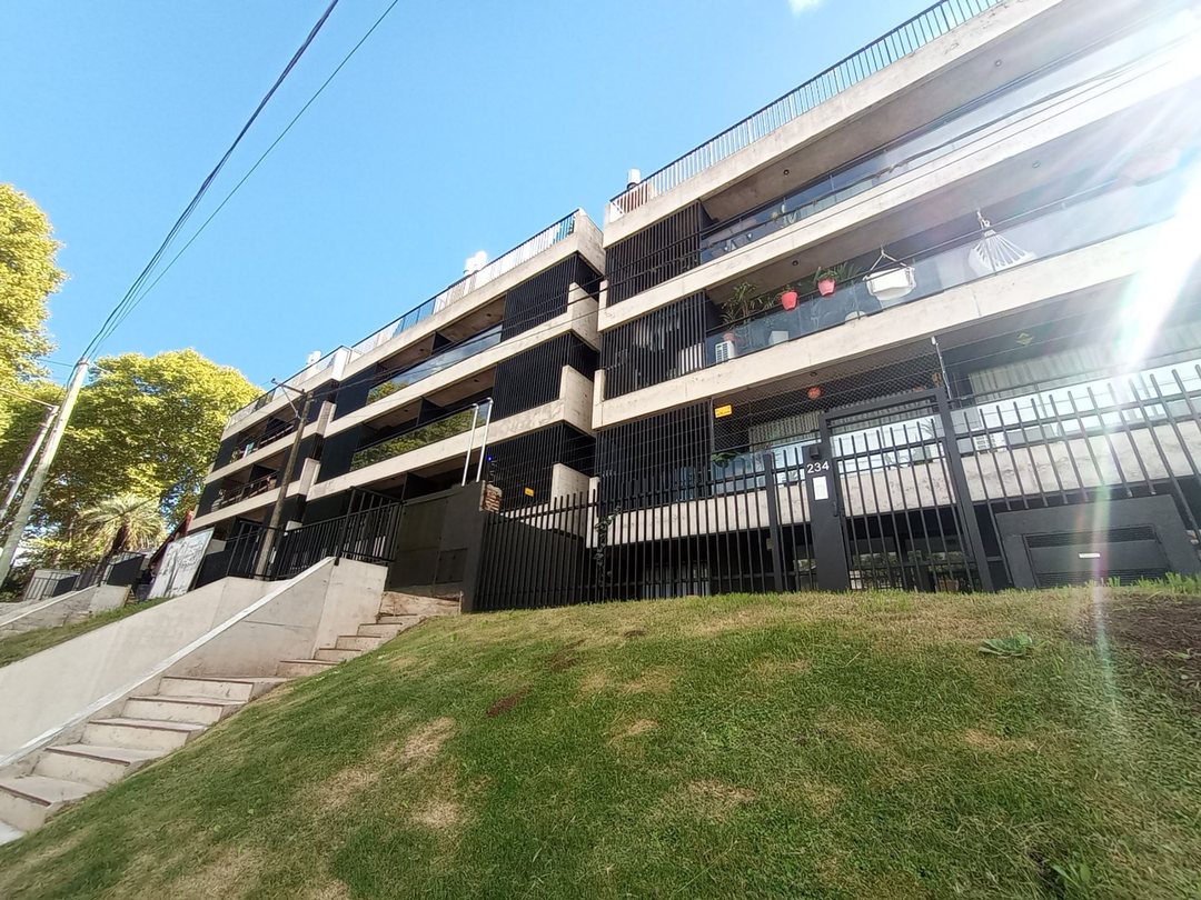 VENTA DEPARTAMENTO 2 DORMITORIOS COCHERA ESTRENAR