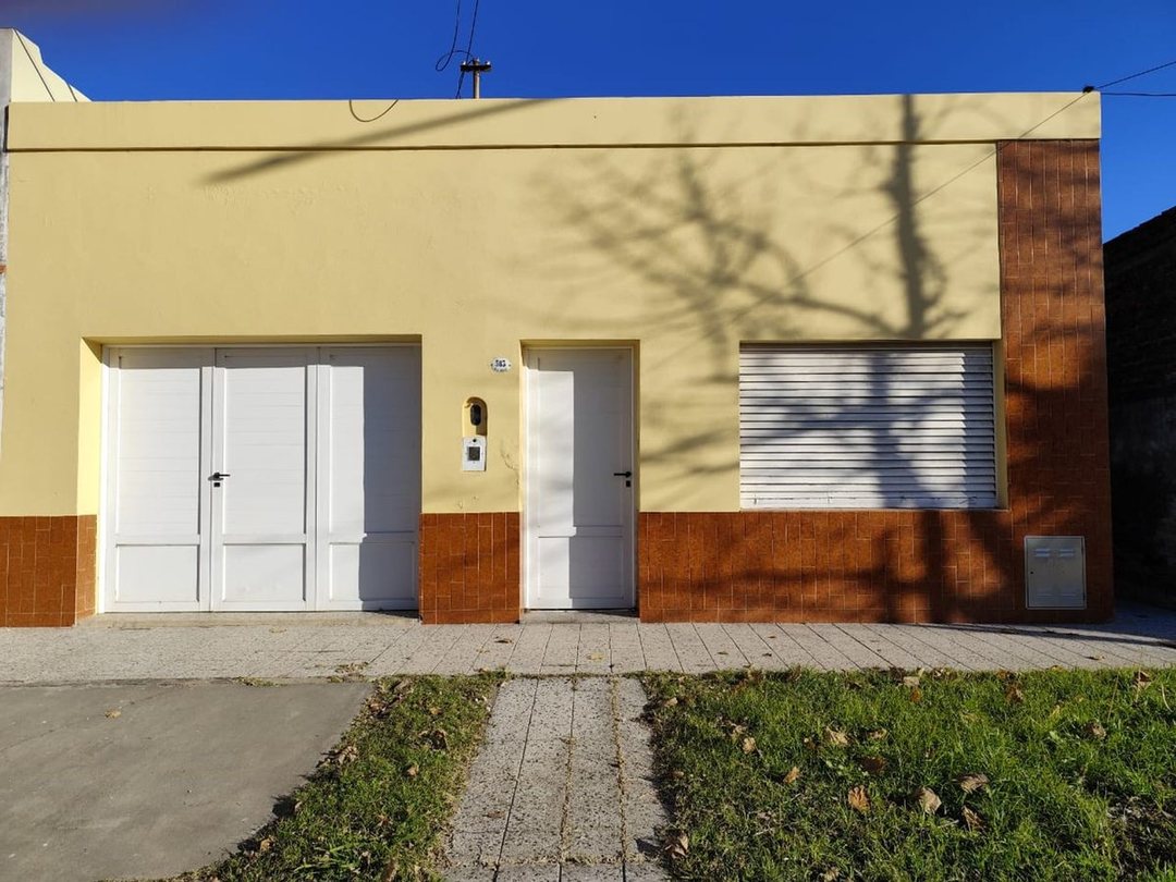 CASA EN VENTA DE 3 DORMITORIOS EN SAN JMO NORTE