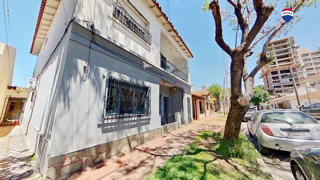 PH EN VENTA 4 AMB EN QUILMES CON PATIO Y LAVADERO