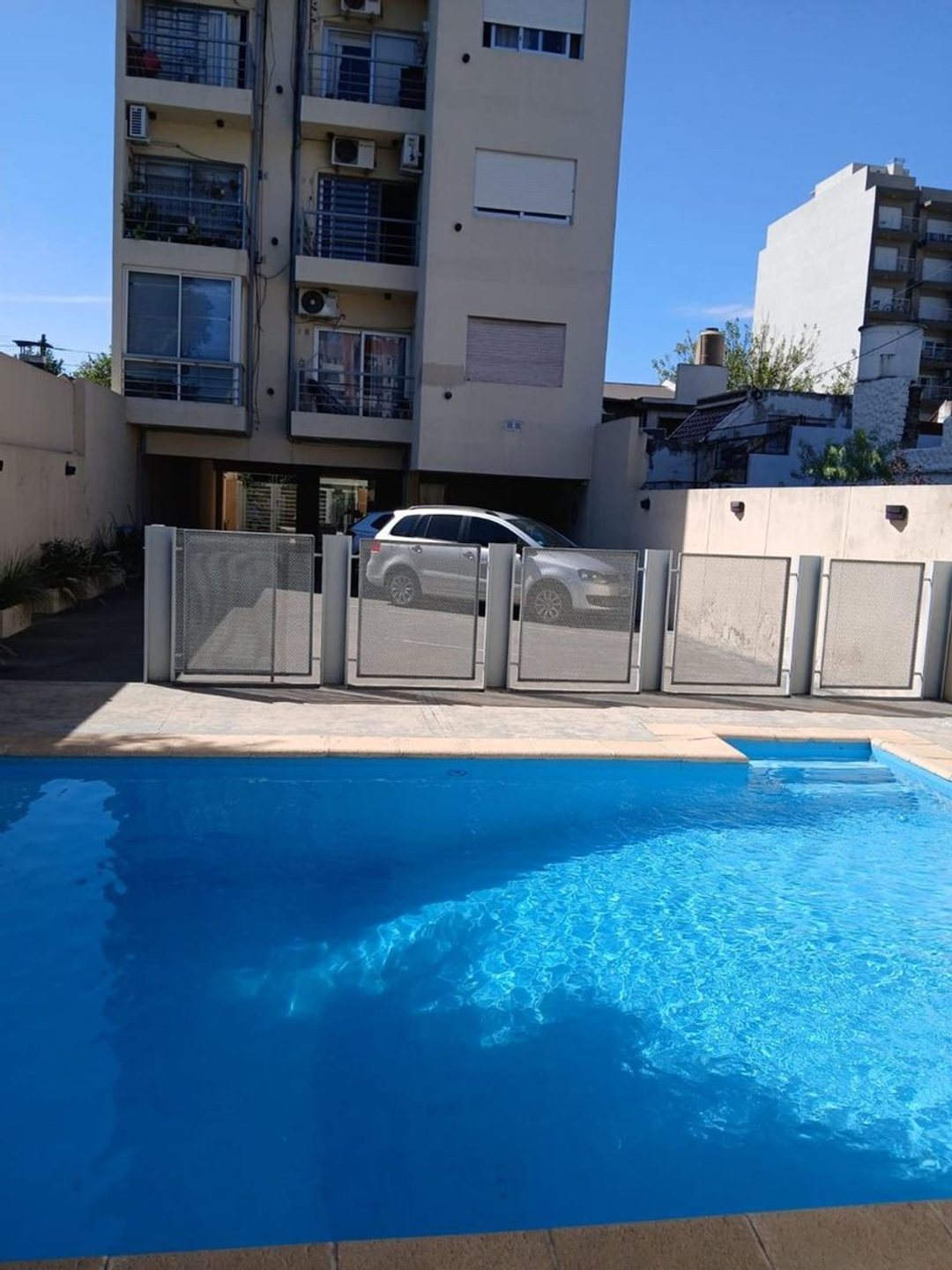 VENTA DEPTO 2 AMB BALCON Y PILETA FRENTE APTO CRED