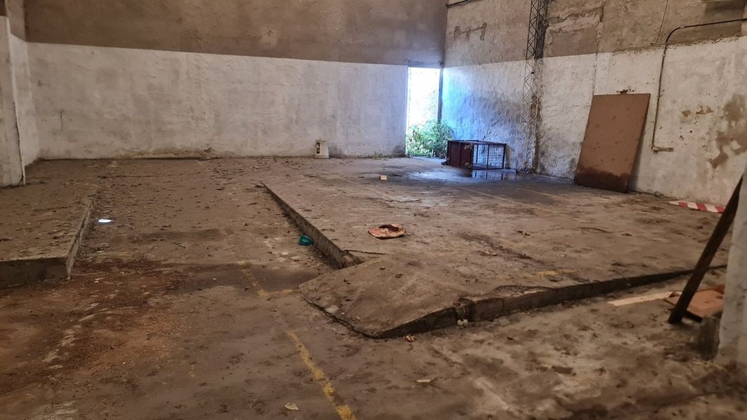 VENTA LOTE 407 M2 O GALPON DEPOSITO MORON CENTRO