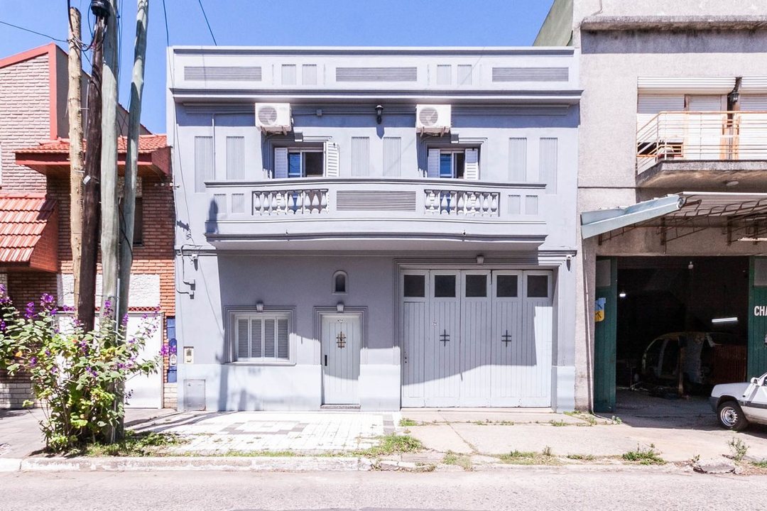 VENTA CASA Y DEPOSITO - LANUS OESTE