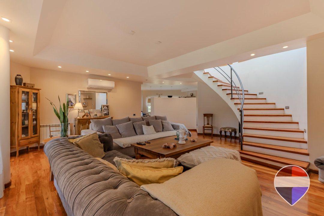 CASA EN VENTA City Bell - Los Ceibos