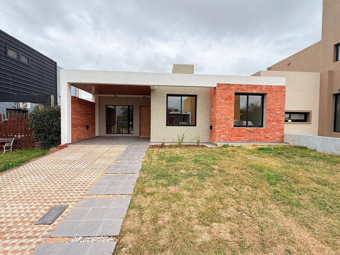 VENTA CASA ETAPA 2 MALAGUEÑO DOCTA
