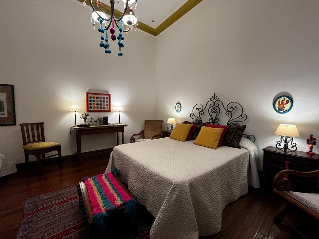 Dep 2 amb + local en venta San Telmo amoblado +AA