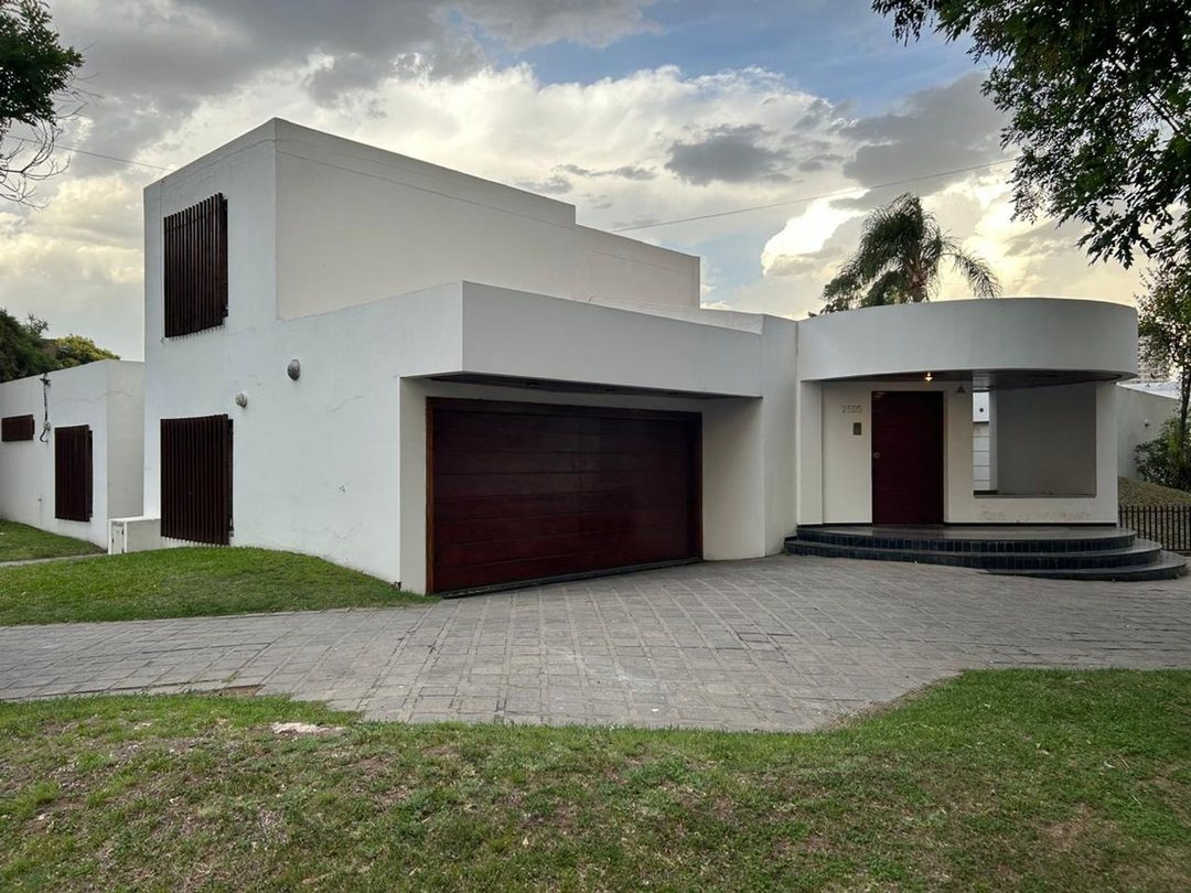Venta Casa Alto Verde 4 Dorm 5 Baños Quincho Gym