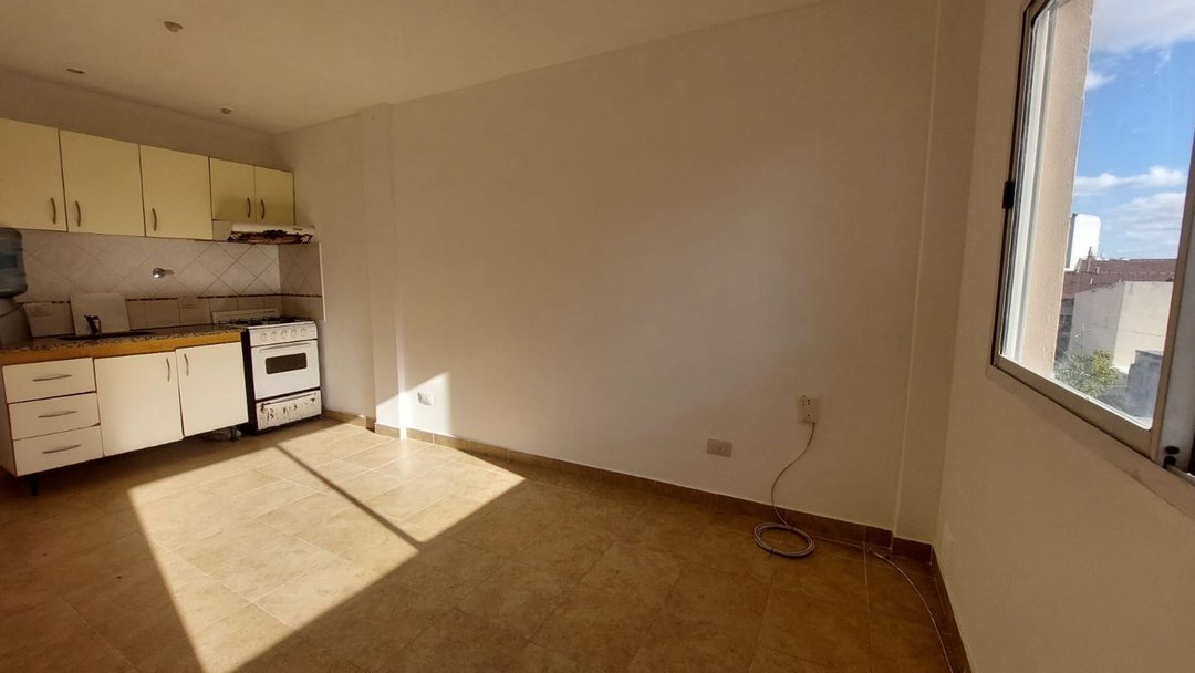VENTA 2 AMBIENTES C/ BALCON Y TERRAZA RAMOS MEJÍA