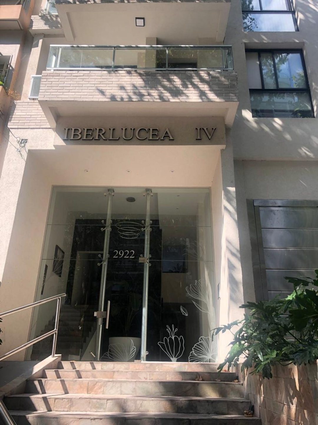 Cochera en venta  calle D.V. Iberlucea en Lanusita