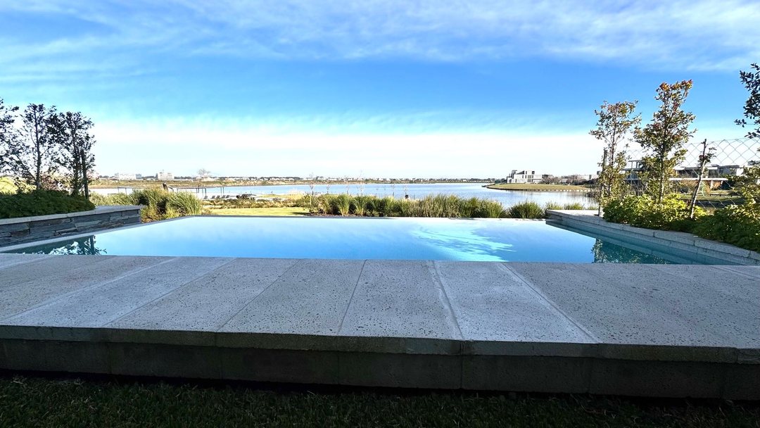 VENTA DUPLEX OCEANA NORDELTA  4 AMB  COCH JAR PIL