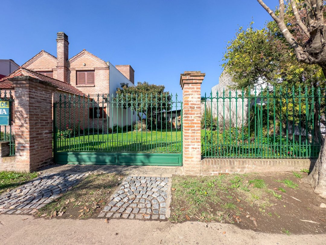 LOTE EN VENTA  BURZACO