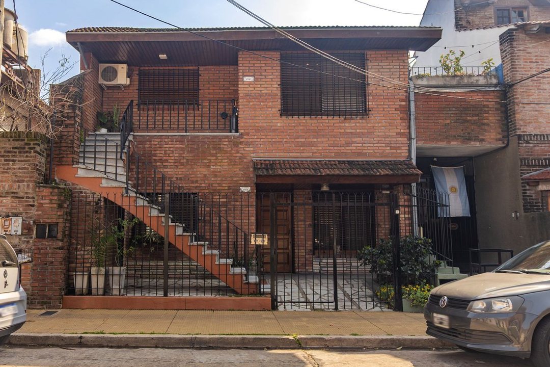 VENTA PH/ CASA EN PLATNA BAJA, OLIVOS