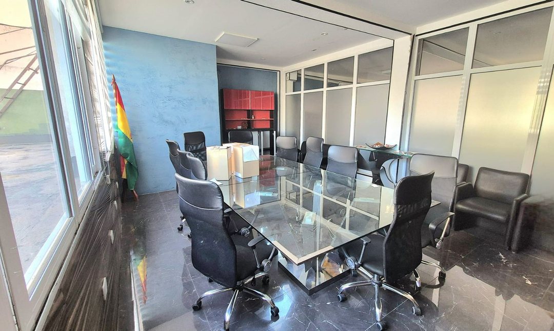 EDIFICIO DE OFICINAS VENTA AVELLANEDA CENTRO