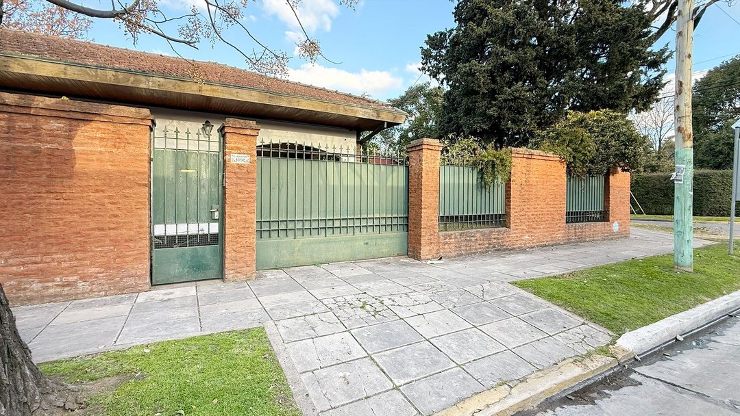 Venta Chalet Hurlingham - Excelente . Nuevo Valor