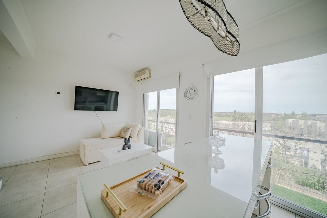 VENTA DEPARTAMENTO 2 AMBIENTES NORDELTA COCHERA