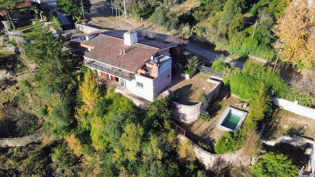 VENTA CASA 4 DORMIS MÁS DEPARTAMENTO ICHO CRUZ