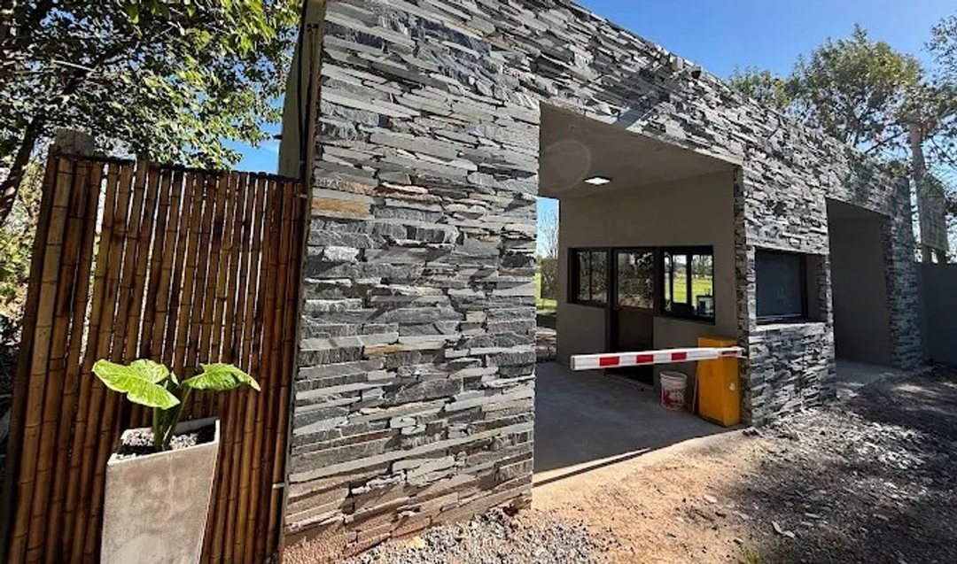 VENTA Lote en Barrio privado Pilar Financiación