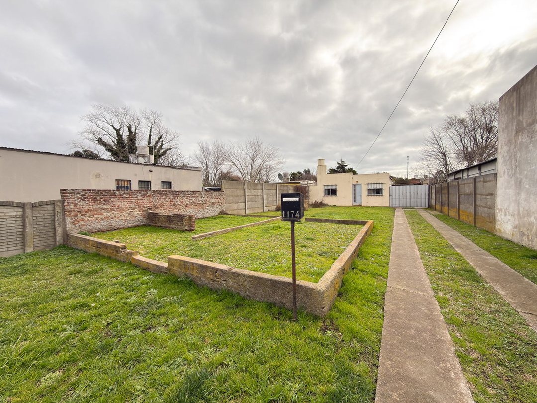 VENDE CASA EN VILLA ITALIA