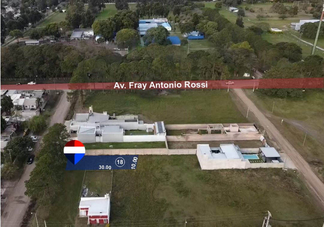 LOTEO GREMIAL MÉDICA, SE VENDE TERRENO 300m²