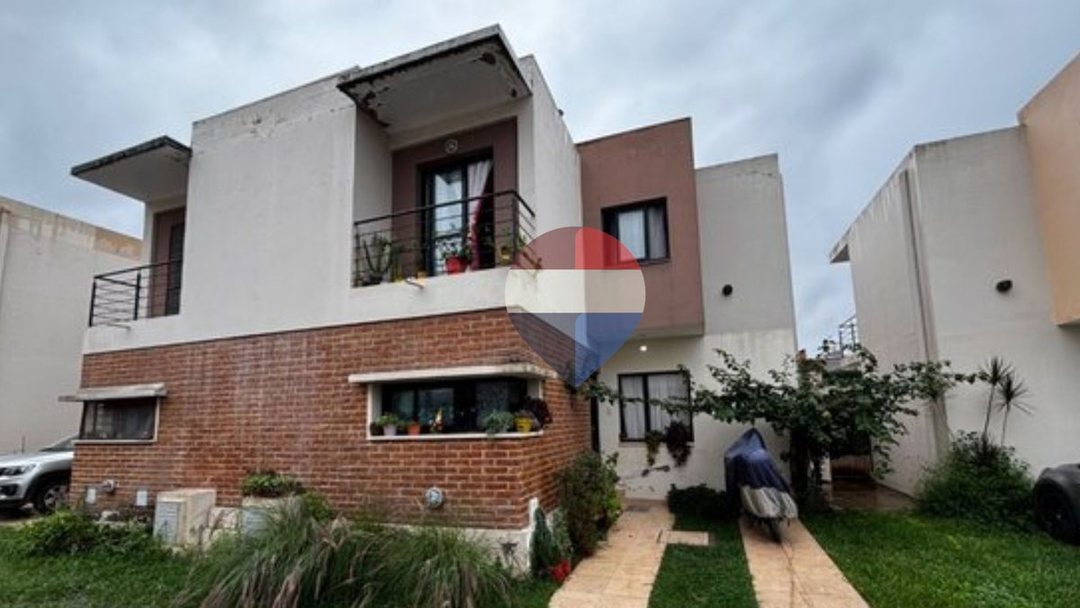 VENTA DUPLEX 4 DORMITORIOS EN Bº LOS PERALES