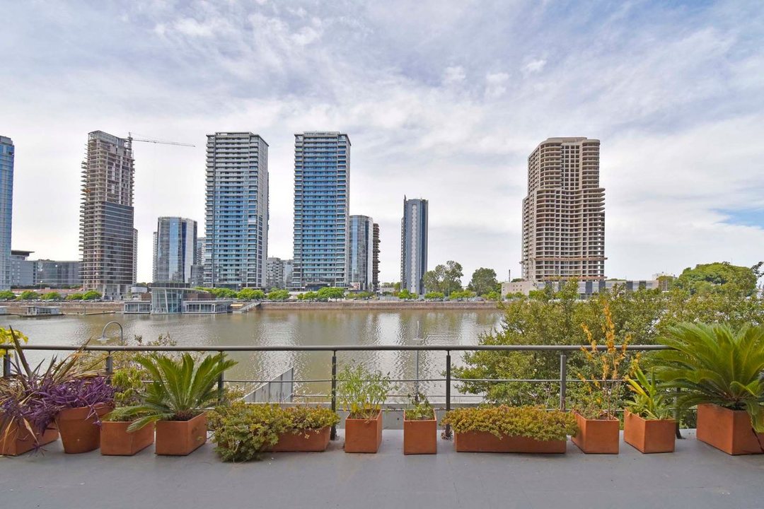 ALQUILER OFICINA  EN PUERTO MADERO VISTA DIQUE