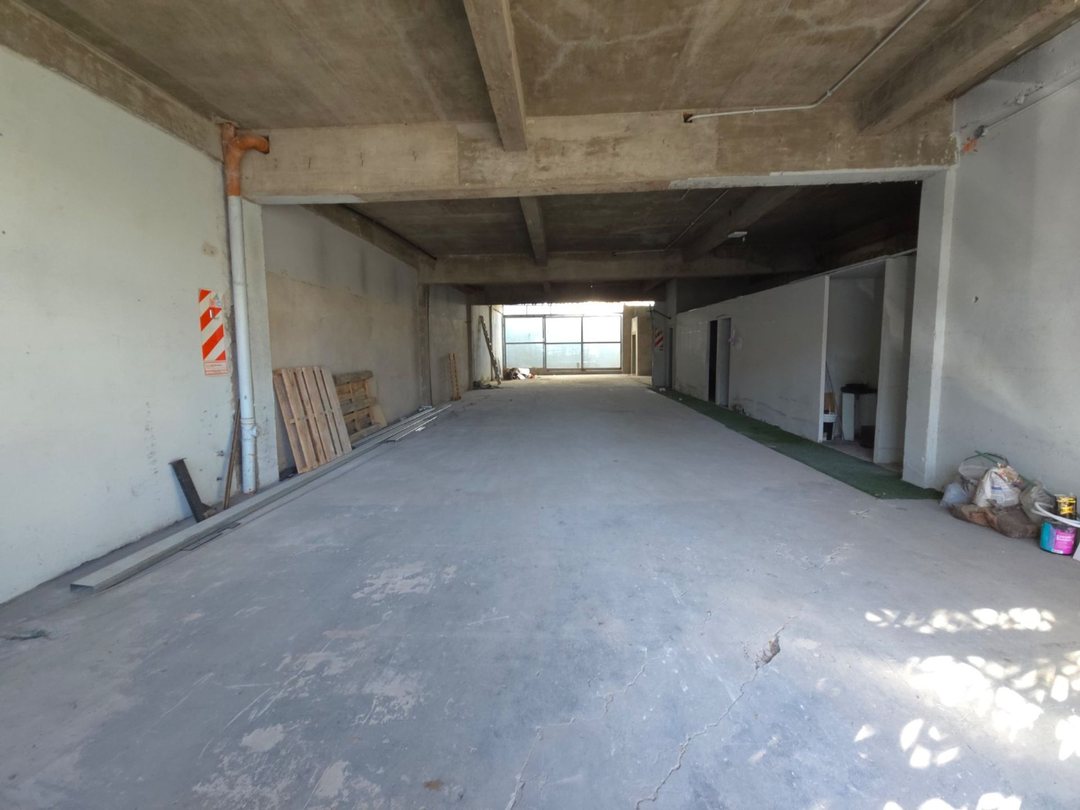 ALQUILER COMERCIAL A 50 METROS LA SALLE FLORIDA