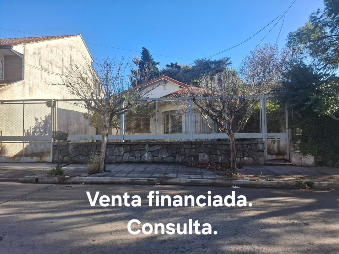 VENTA CASA. PARQUE. FINANCIACIÓN. QUILMES CTRO