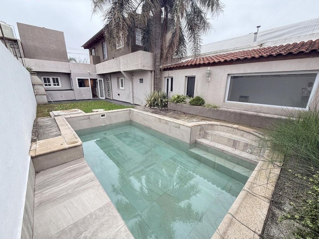 VENTA CASA 3 DORM ALTA CORDOBA APTA CRED