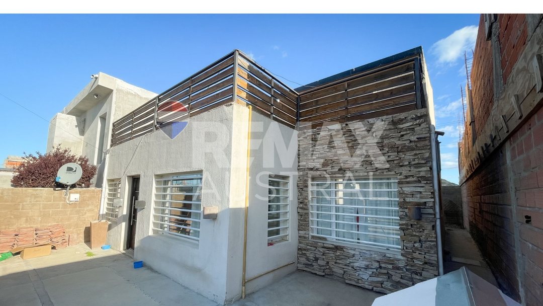 CASA 3 DORM 2 BAÑOS CIUDADELA APTA CRED. HIPOTECAR