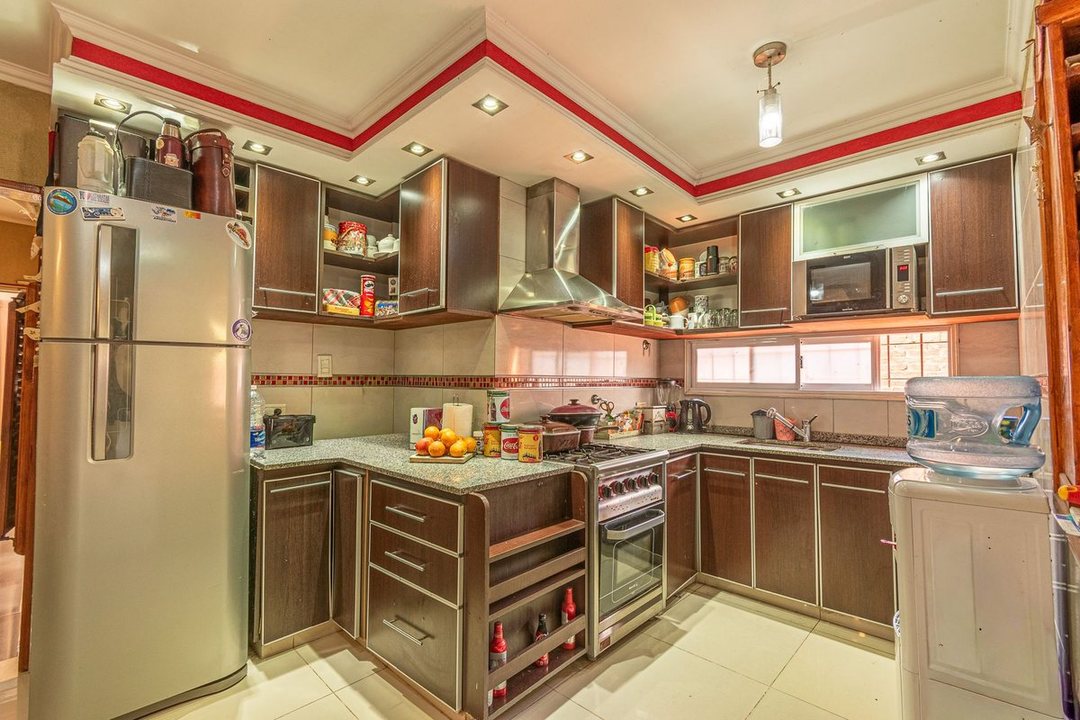 CASA 4 AMB QUINCHO COCH. CASTELAR SUR APTO CREDITO